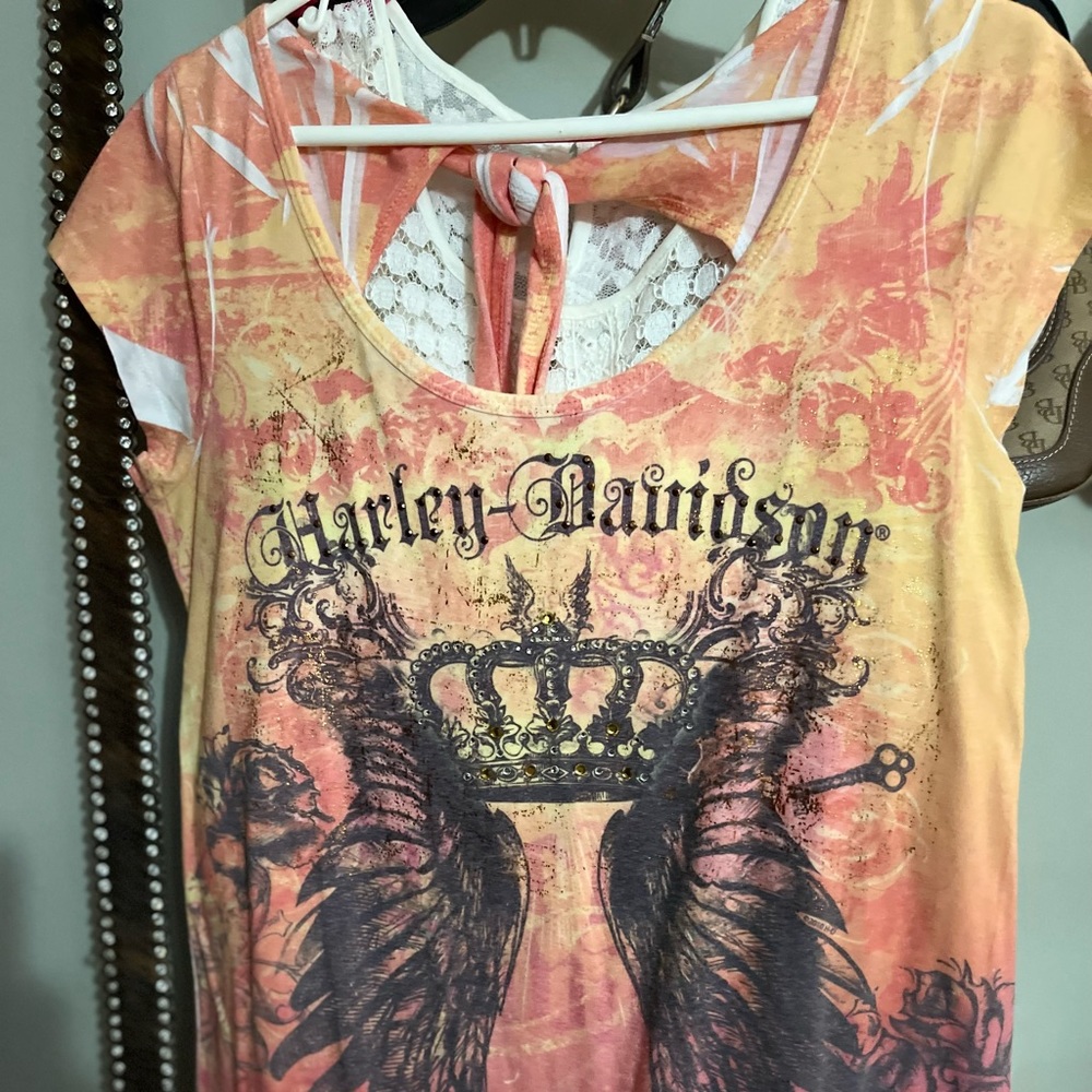 Gently used Harley Davidson Shirt.